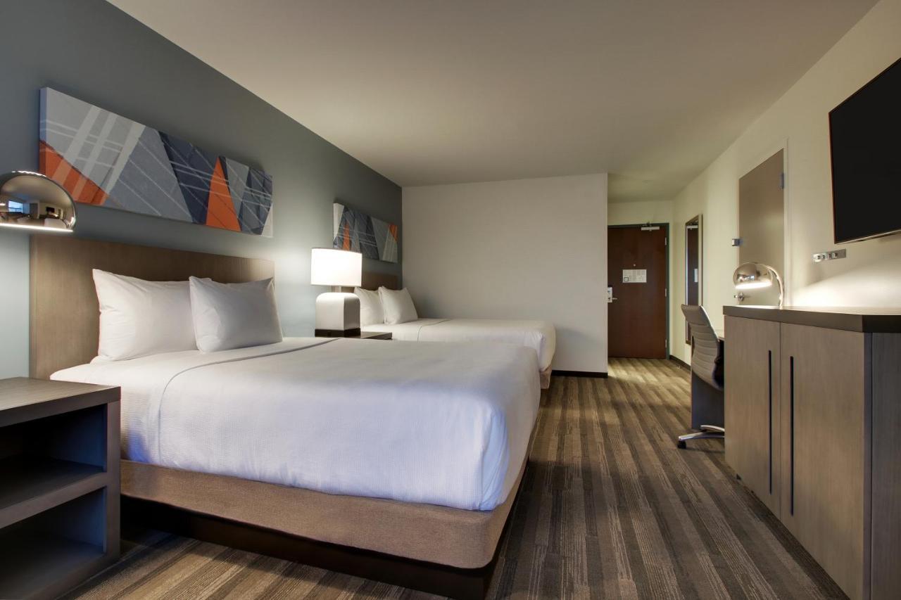 Отель Hyatt House Ок-Брук Экстерьер фото