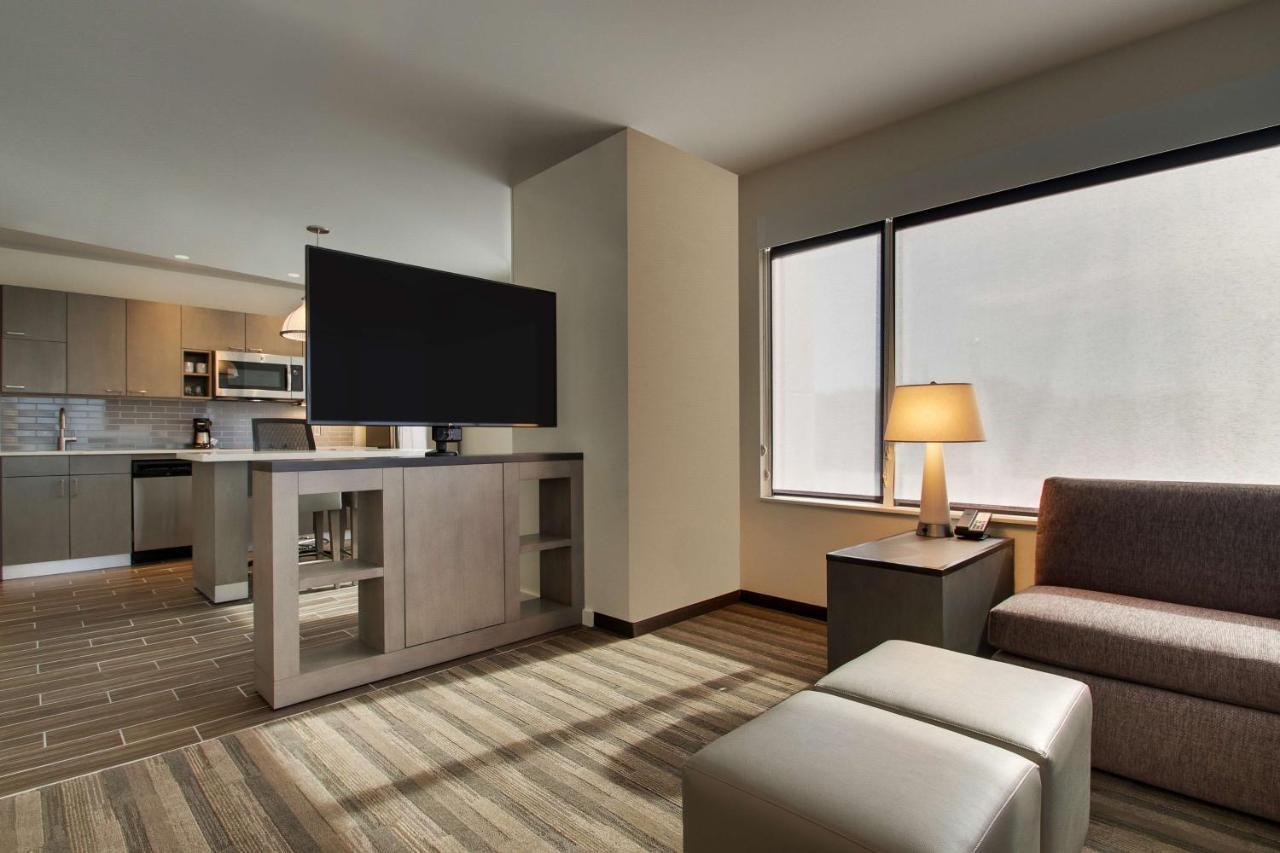 Отель Hyatt House Ок-Брук Экстерьер фото